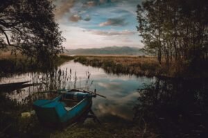 Traveling on a Budget: Tips and Tricks for Seeing the World on a Shoestring